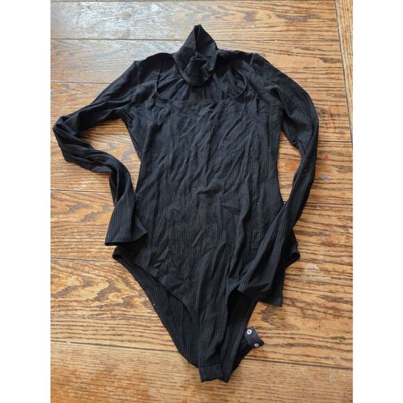 Reformation Tops - REFORMATION Jem Black Keyhole Long Sleeve Bodysuit Size L